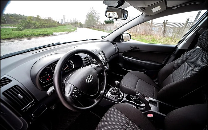 Hyundai I30 cena 19900 przebieg: 150000, rok produkcji 2012 z Elbląg małe 596